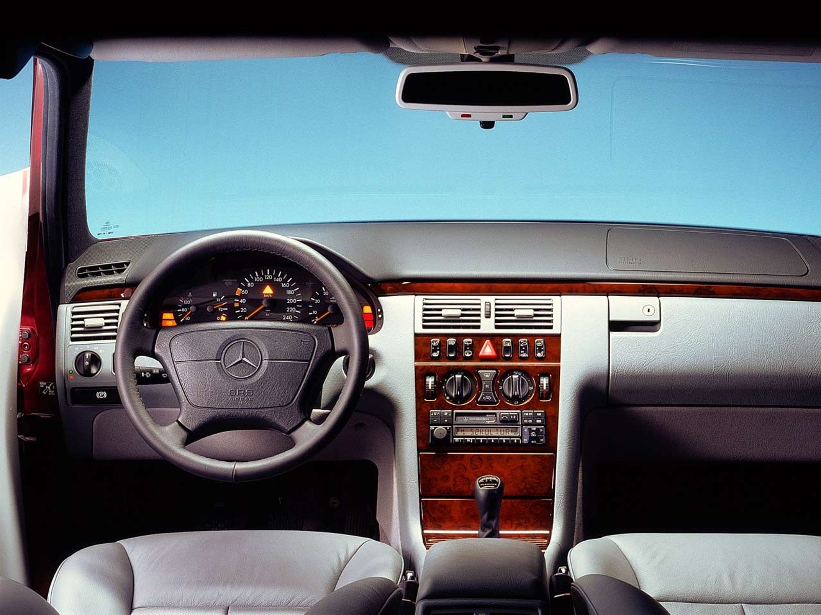 Mercedes-Benz E-class E 200 Estate
