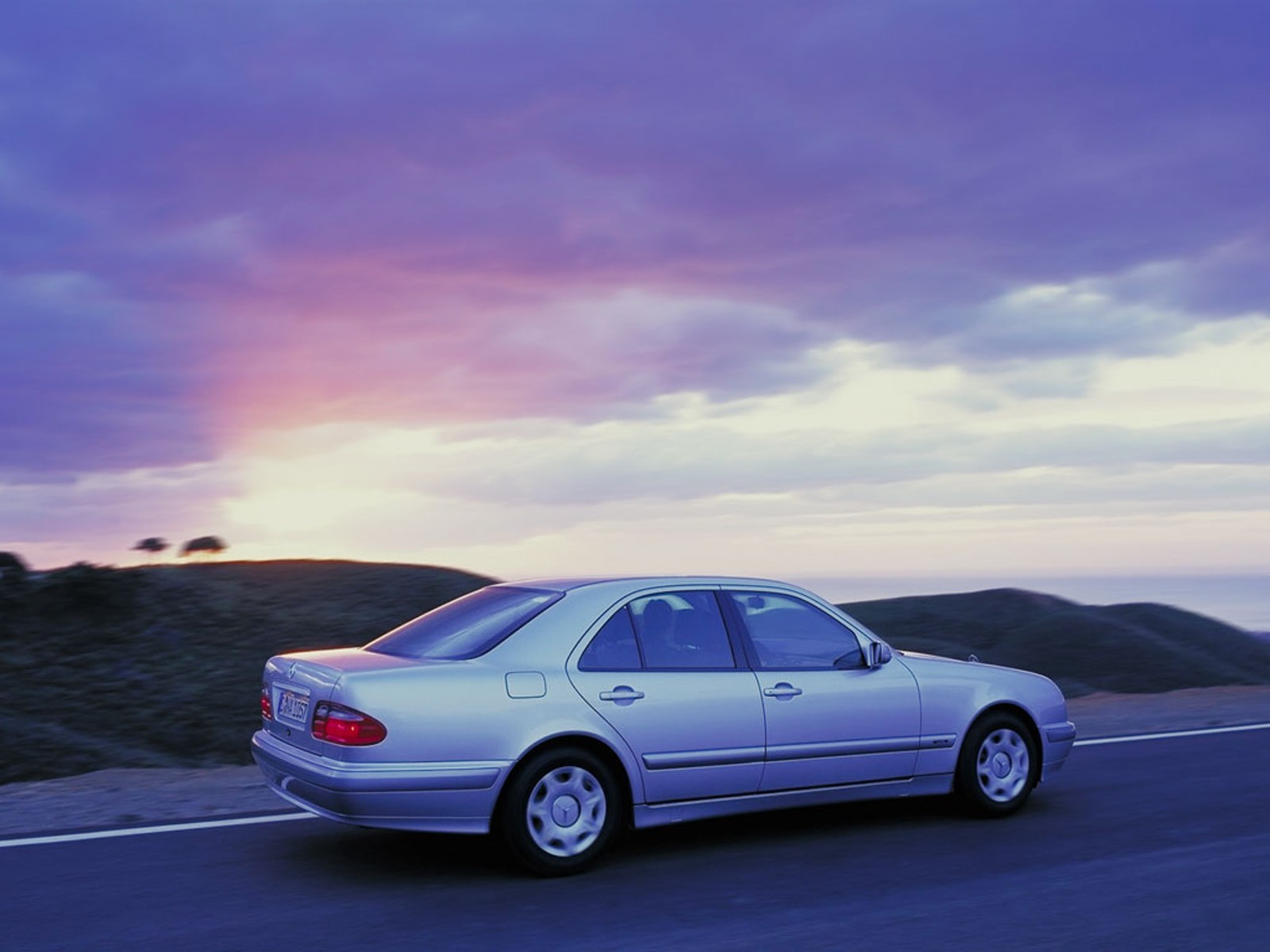 Mercedes-Benz E-class E 200