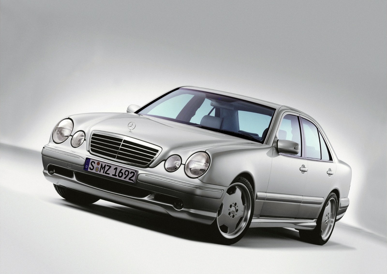 Mercedes-Benz E-class E 55 AMG
