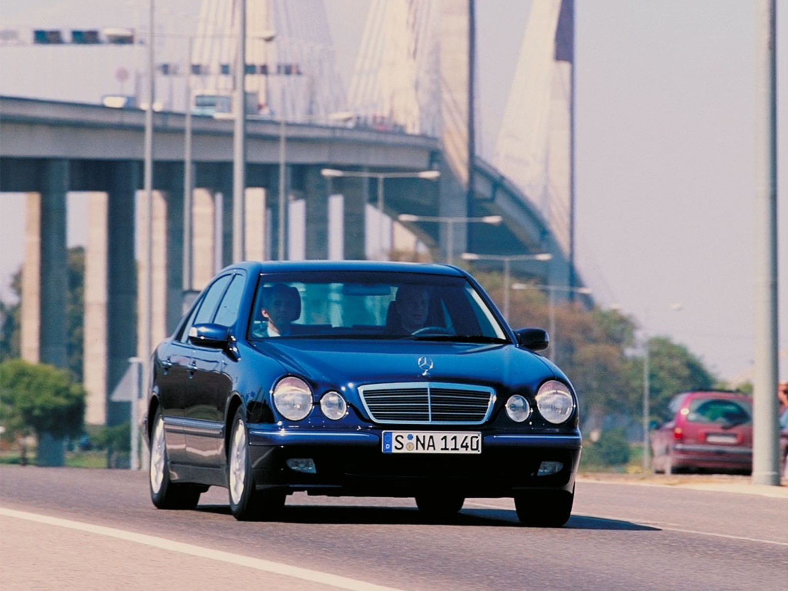 Mercedes-Benz E-class E 240