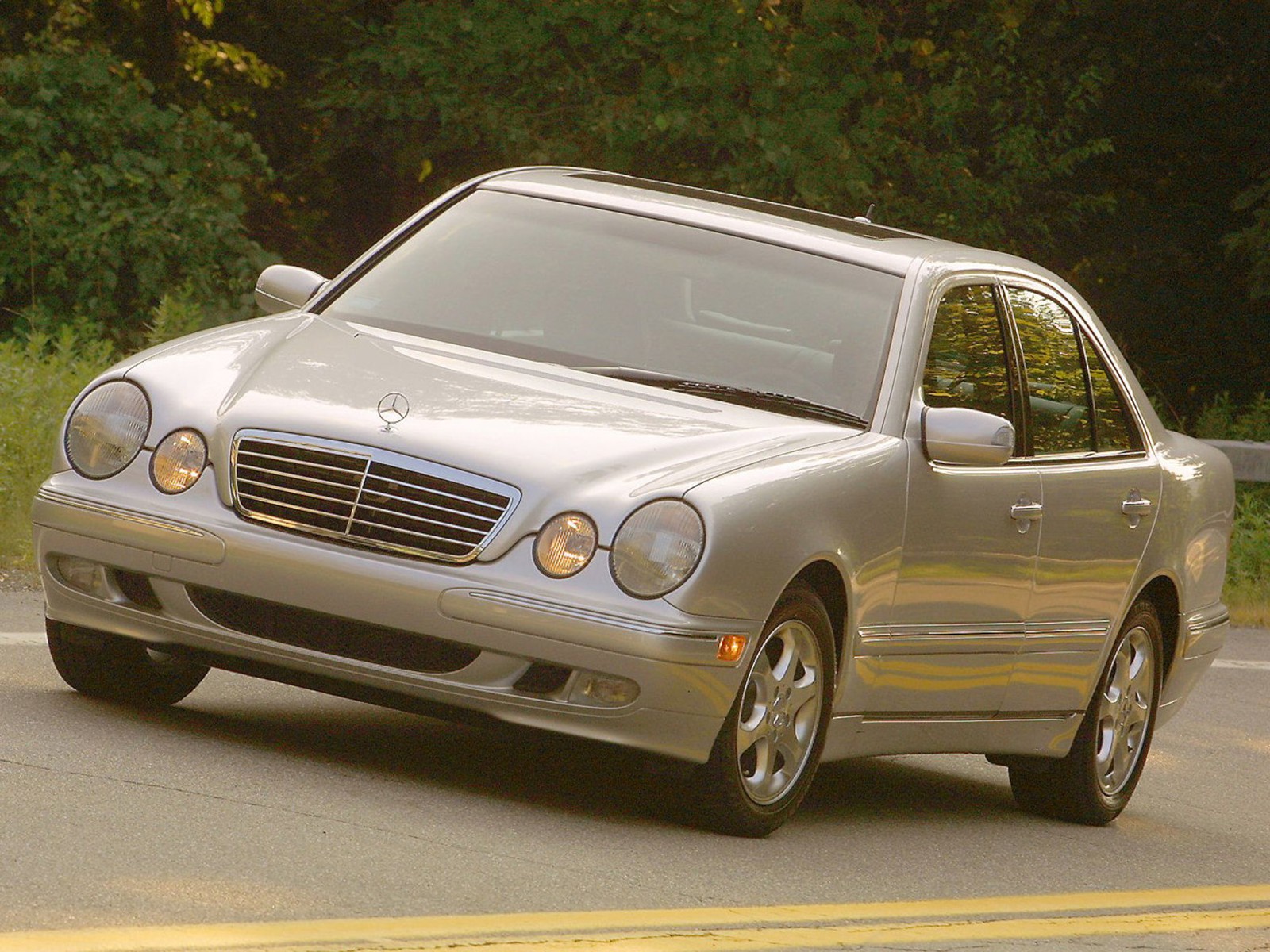 Mercedes-Benz E-class E 320