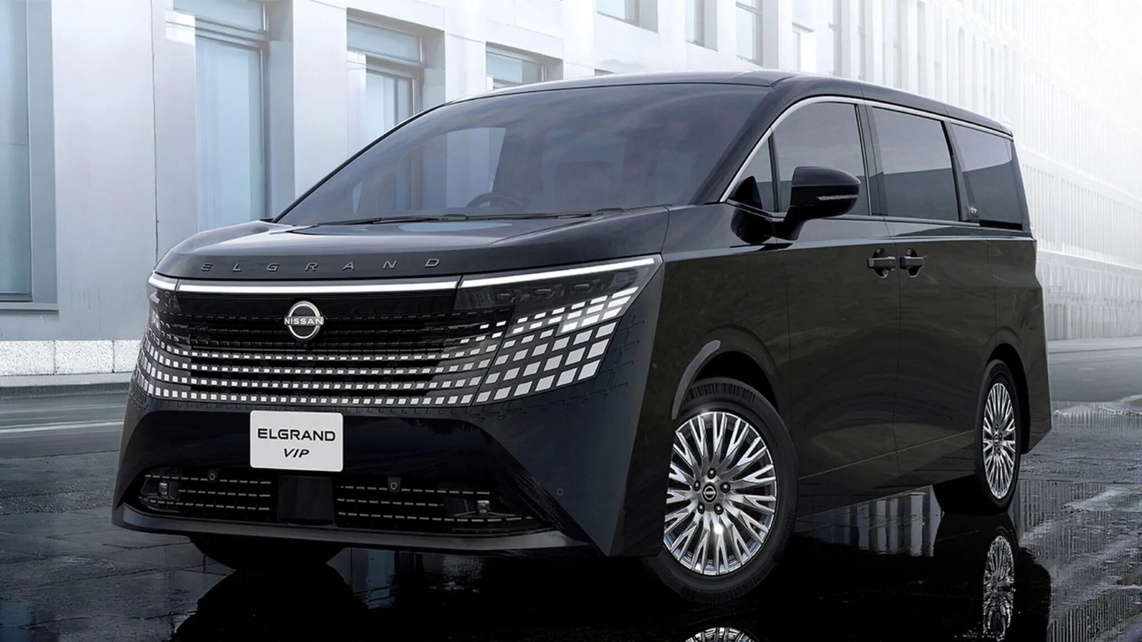 Nissan Elgrand Expands With New Autech and VIP Versions
