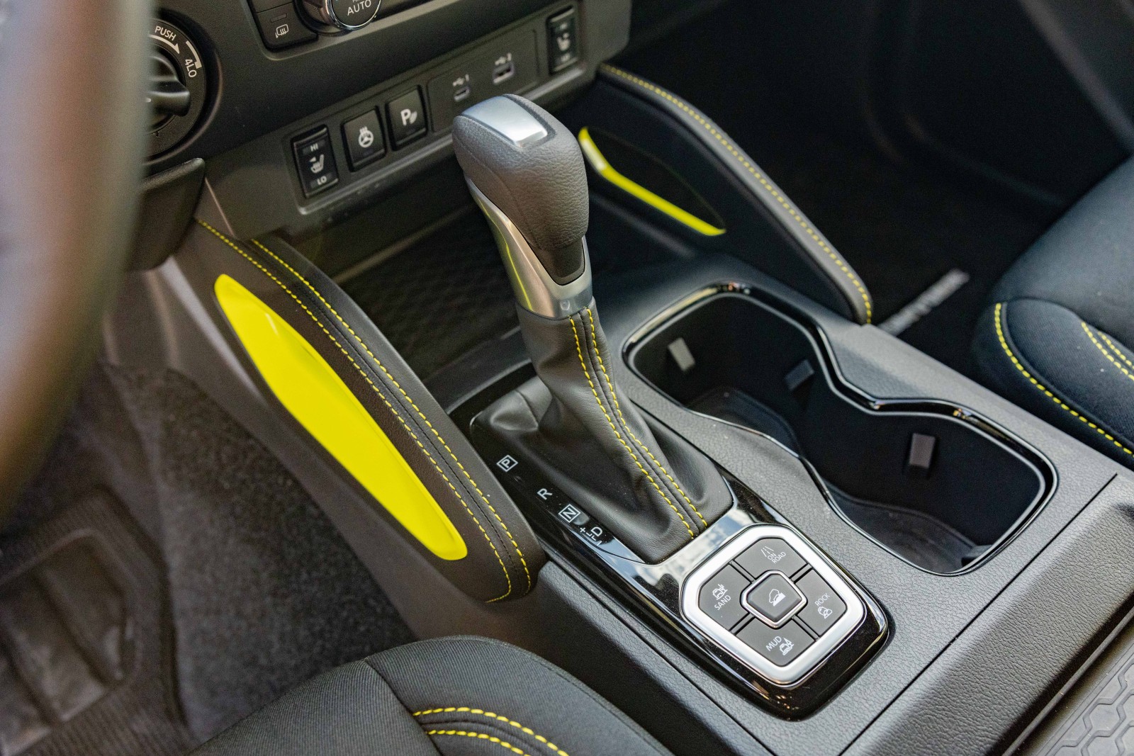 2027 Nissan Frontier Sport Edition Adds More Adventure Gear to the SV Lineup