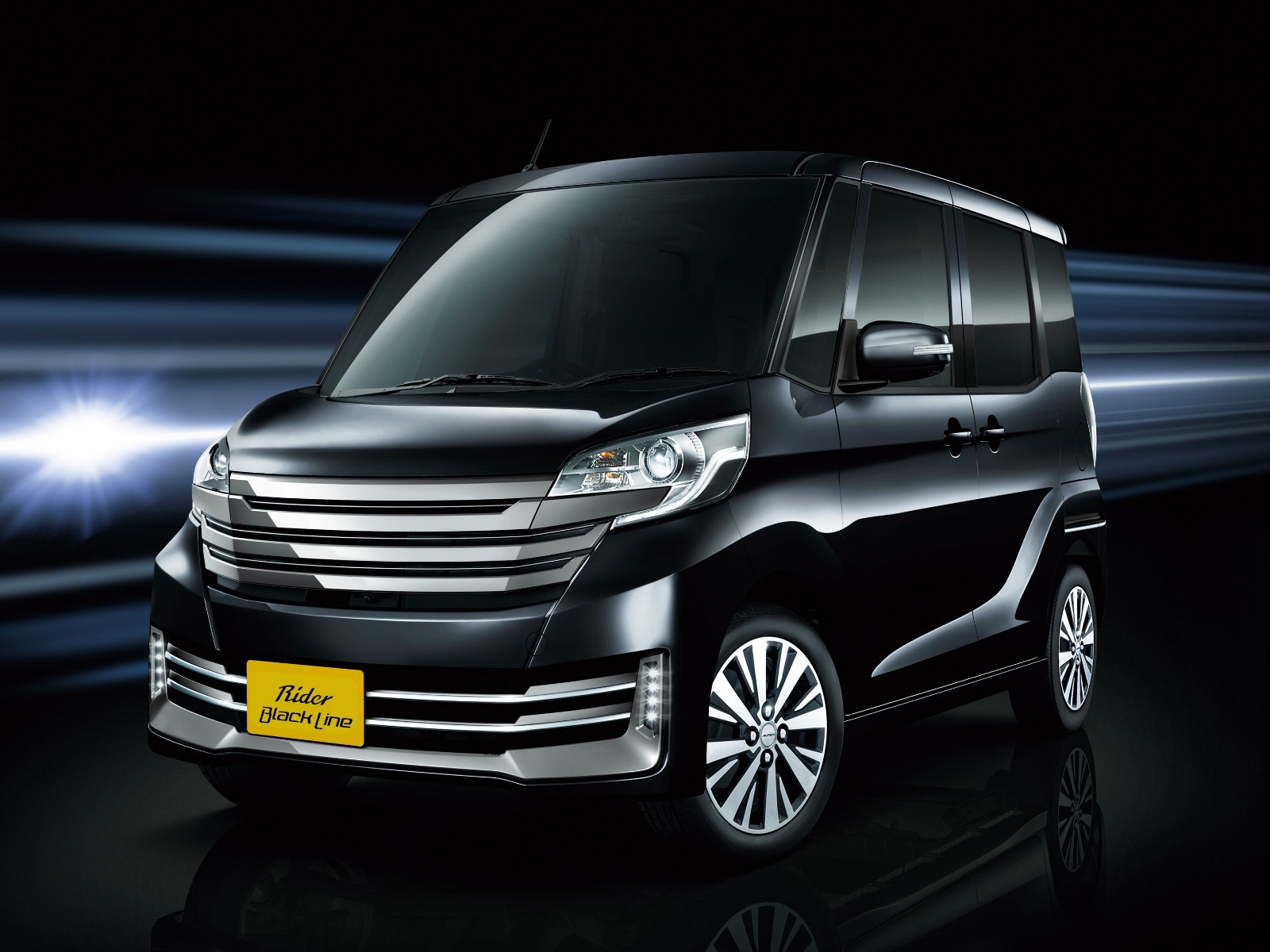 Nissan Roox Dayz Roox "Rider Black Line"
