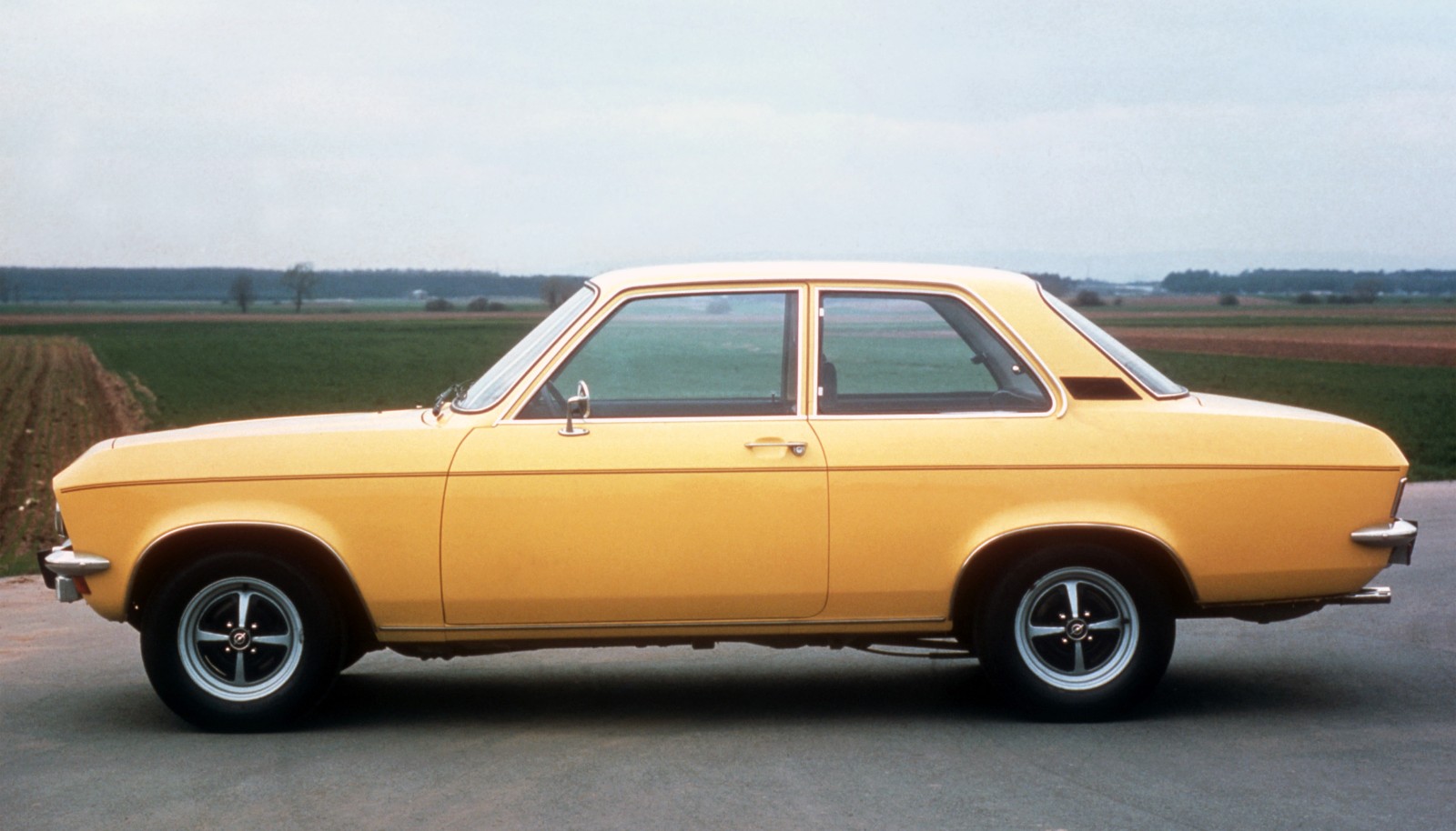Opel Ascona 1.6 S Holiday 2-door