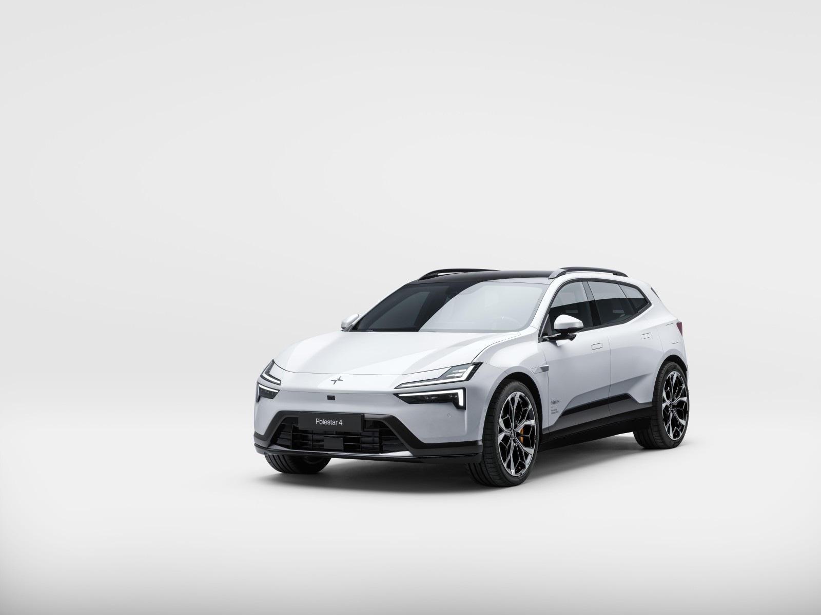 Polestar 4 SUV Dual motor Performance Pack
