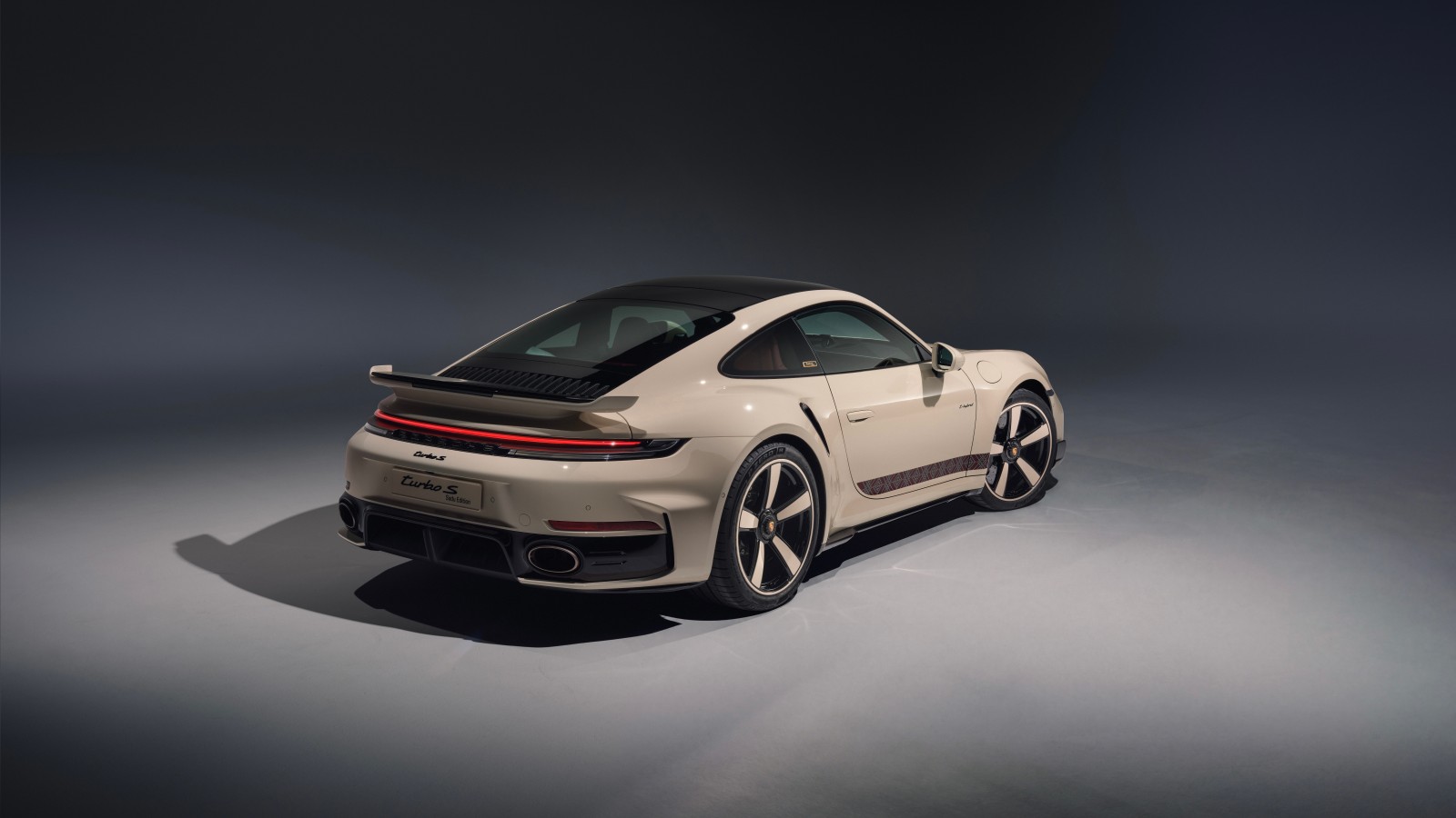 Porsche 911 Turbo S Sadu Edition Celebrates 70 Years in Kuwait