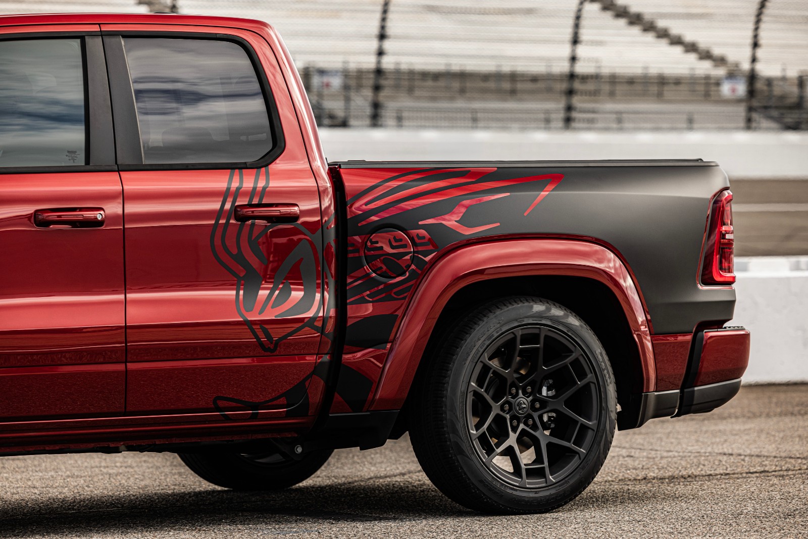 RAM 1500 Rumble Bee 392