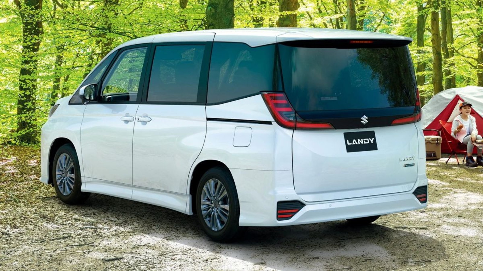 Suzuki Landy Updated With Hybrid-Only Power and More Seats