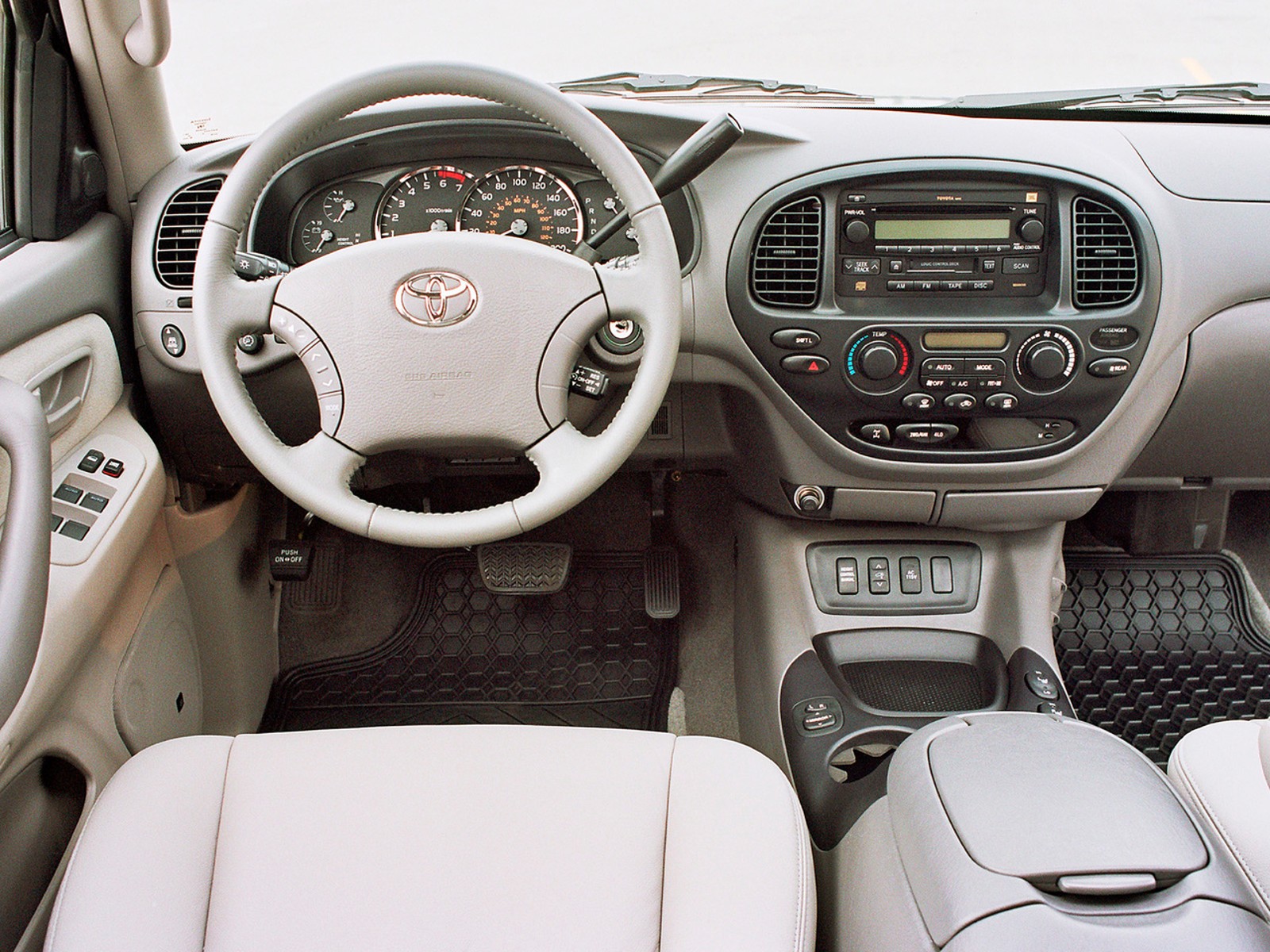 Toyota Sequoia SR5