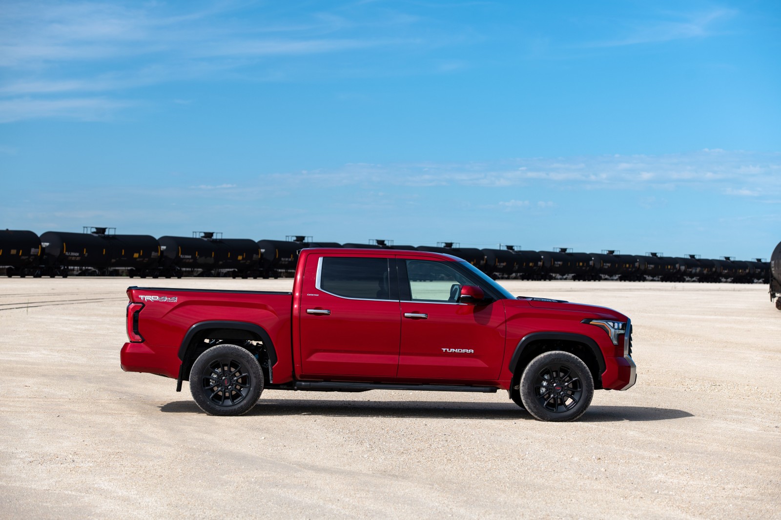 Toyota Tundra Limited CrewMax