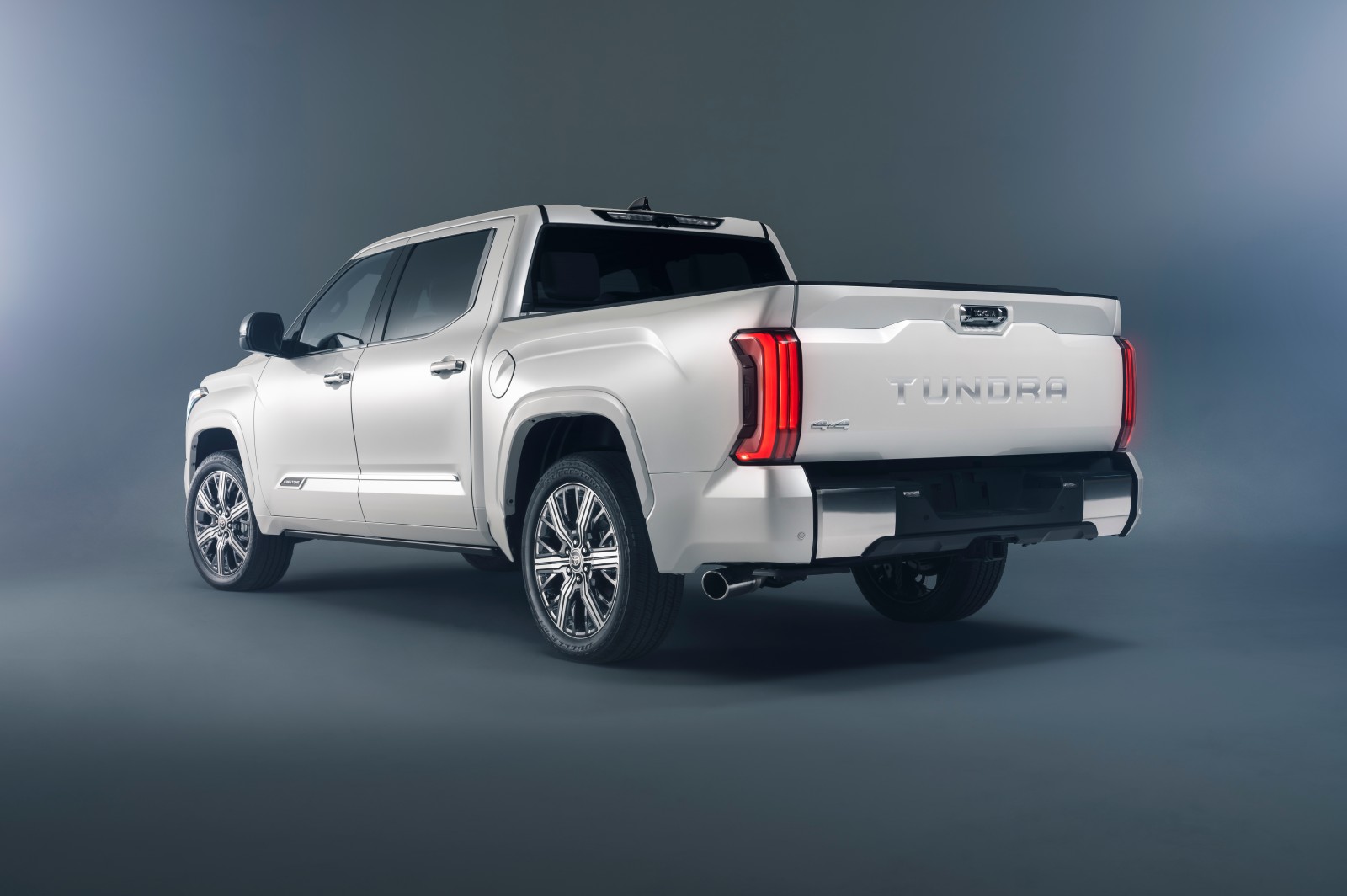 Toyota Tundra Capstone CrewMax